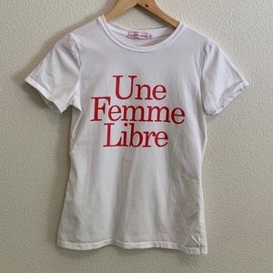 L’école des Femmes “Une Femme Libre” Graphic Tee